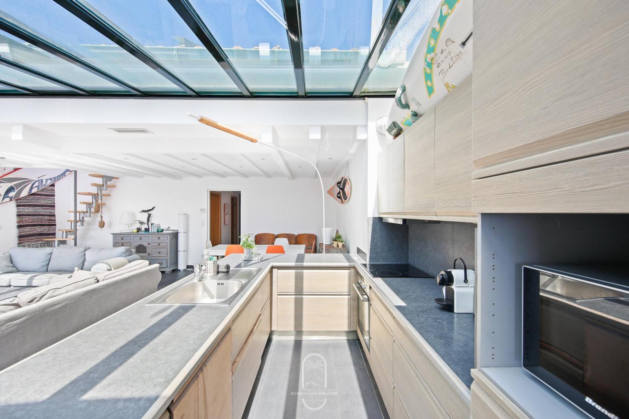 Maison Sur L'Eau-Hyeres-Almanarre-Parkings Clim Wifi By Hc 外观 照片