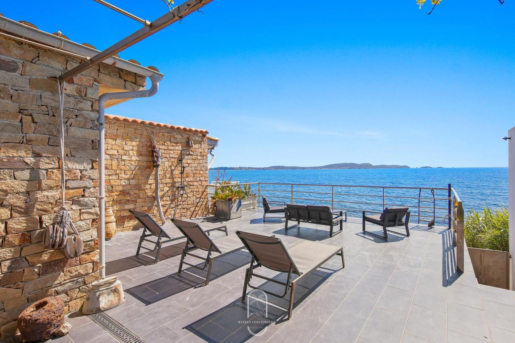 Maison Sur L'Eau-Hyeres-Almanarre-Parkings Clim Wifi By Hc 外观 照片