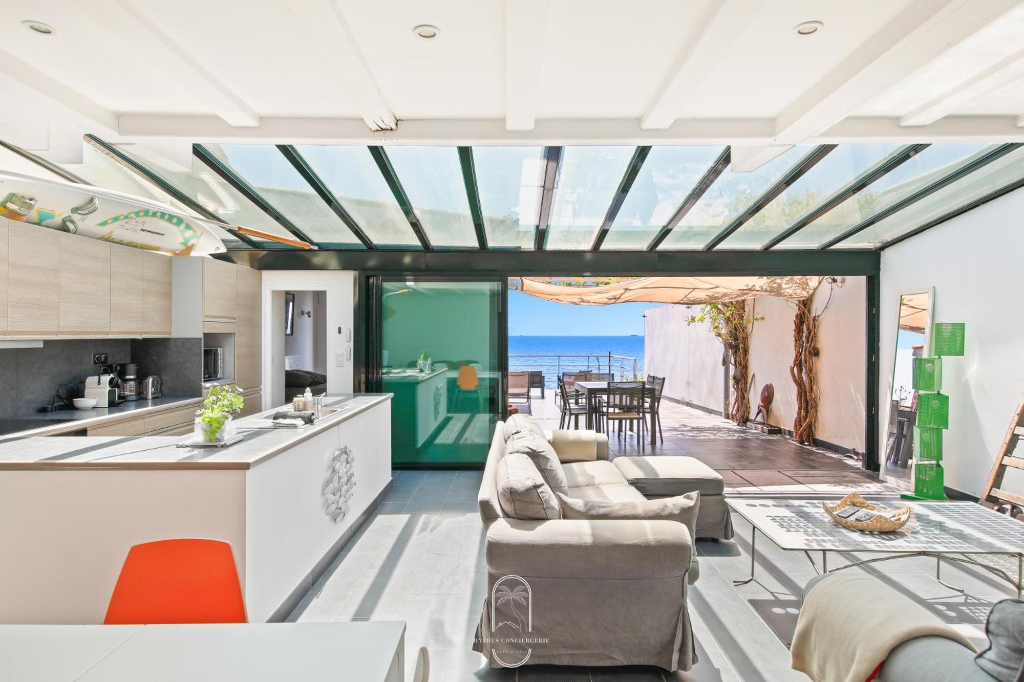 Maison Sur L'Eau-Hyeres-Almanarre-Parkings Clim Wifi By Hc 外观 照片