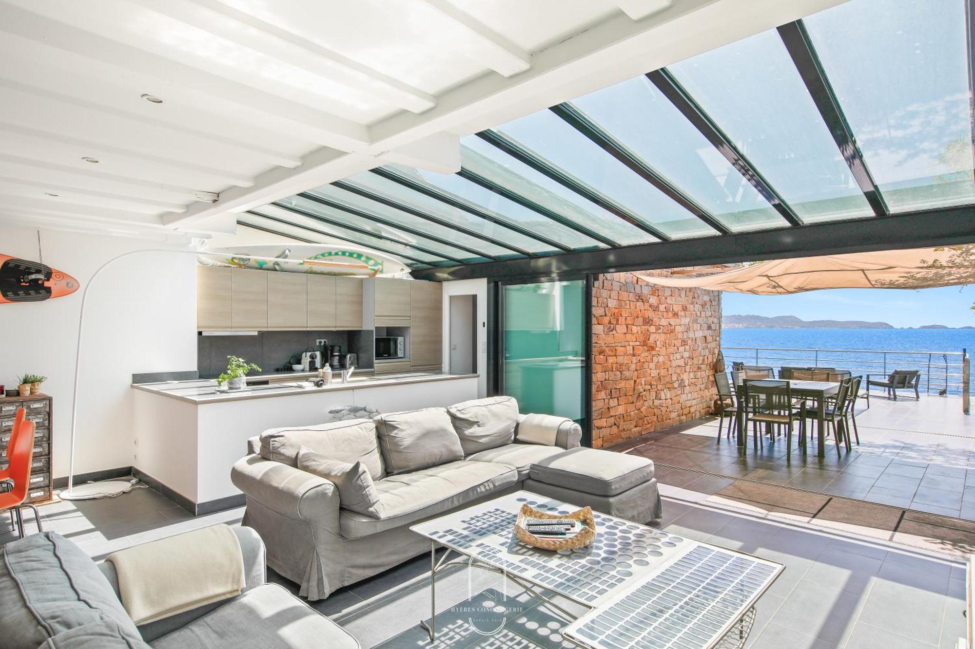 Maison Sur L'Eau-Hyeres-Almanarre-Parkings Clim Wifi By Hc 外观 照片