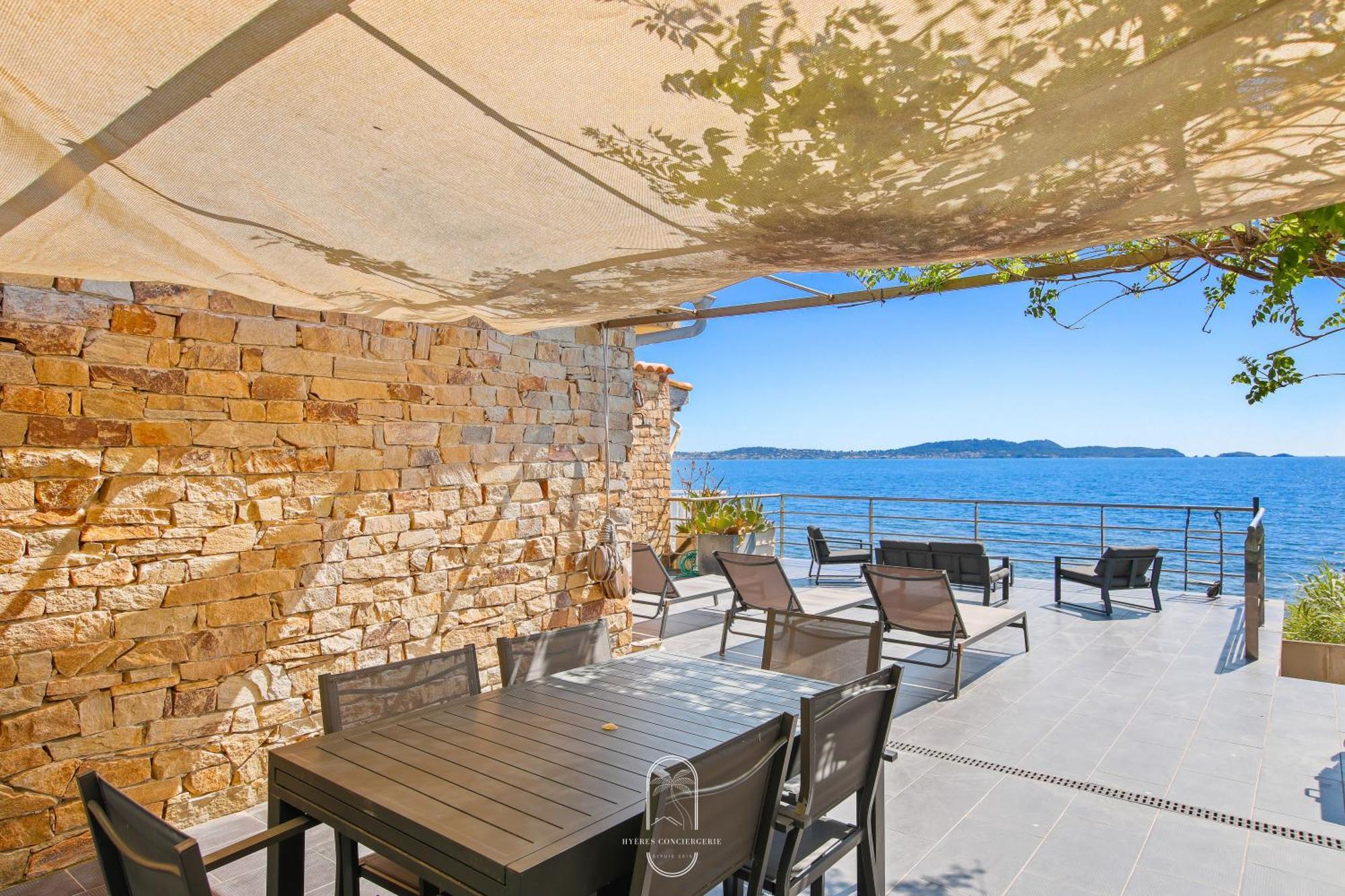 Maison Sur L'Eau-Hyeres-Almanarre-Parkings Clim Wifi By Hc 外观 照片