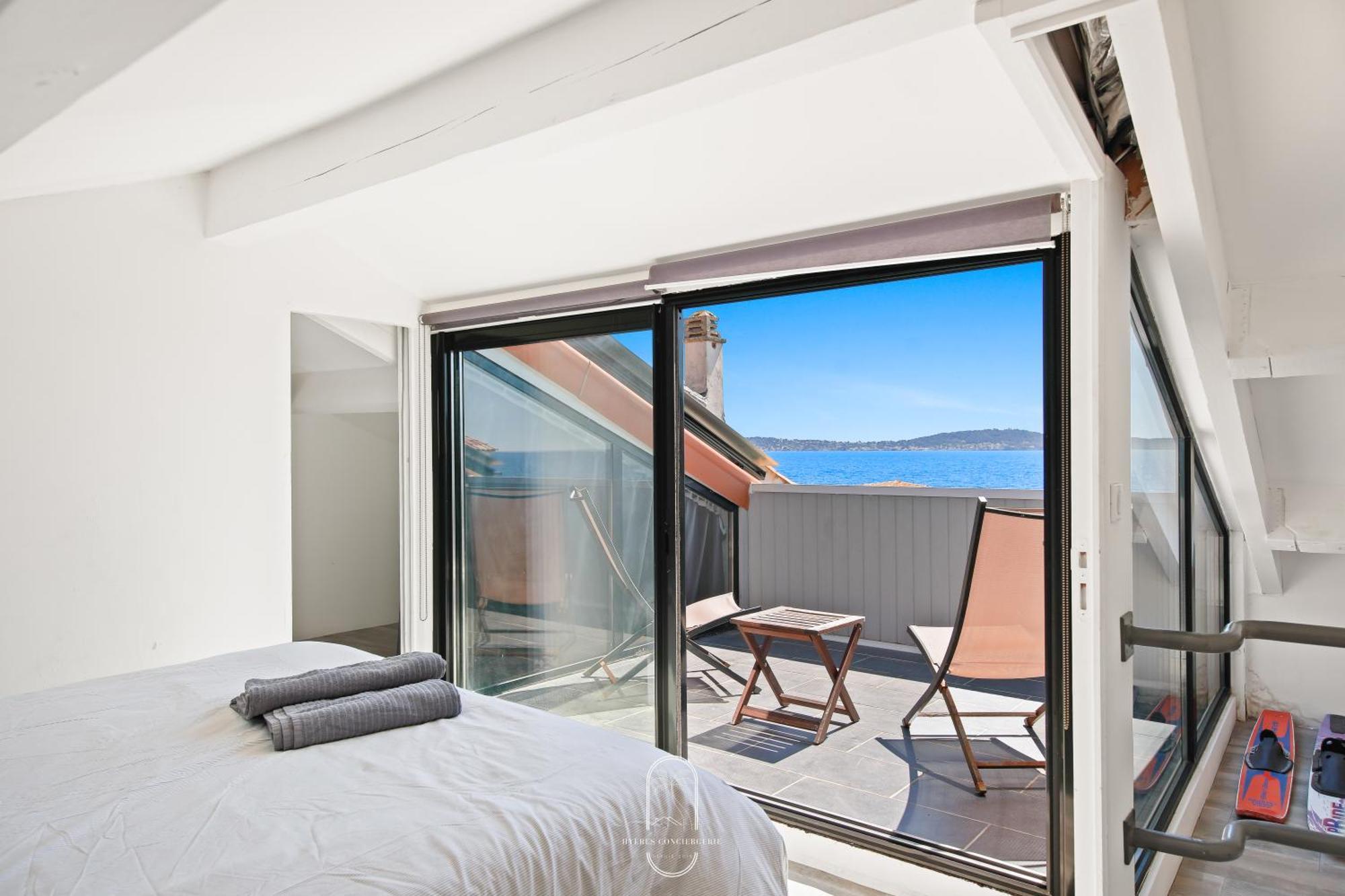 Maison Sur L'Eau-Hyeres-Almanarre-Parkings Clim Wifi By Hc 外观 照片