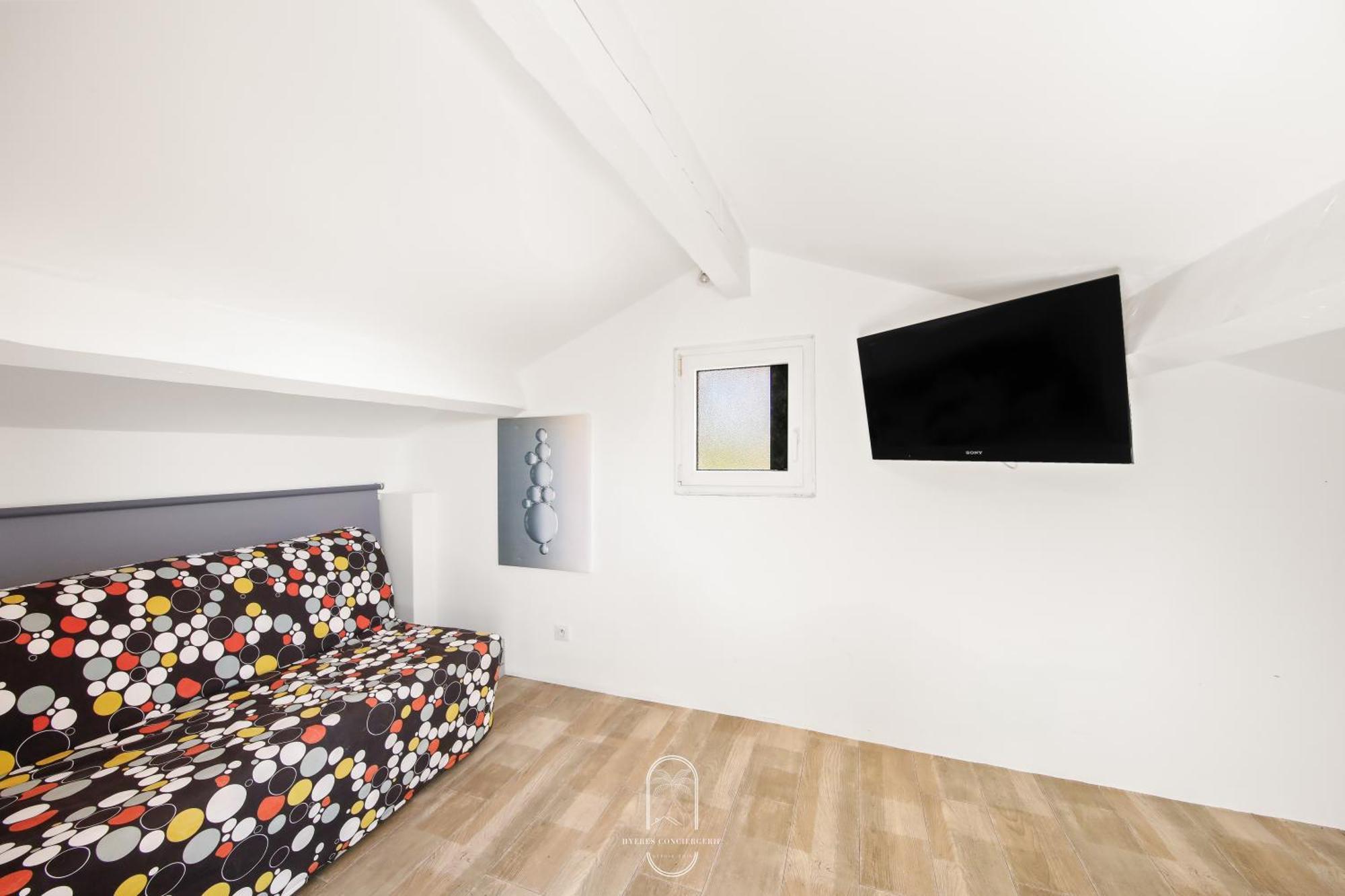 Maison Sur L'Eau-Hyeres-Almanarre-Parkings Clim Wifi By Hc 外观 照片