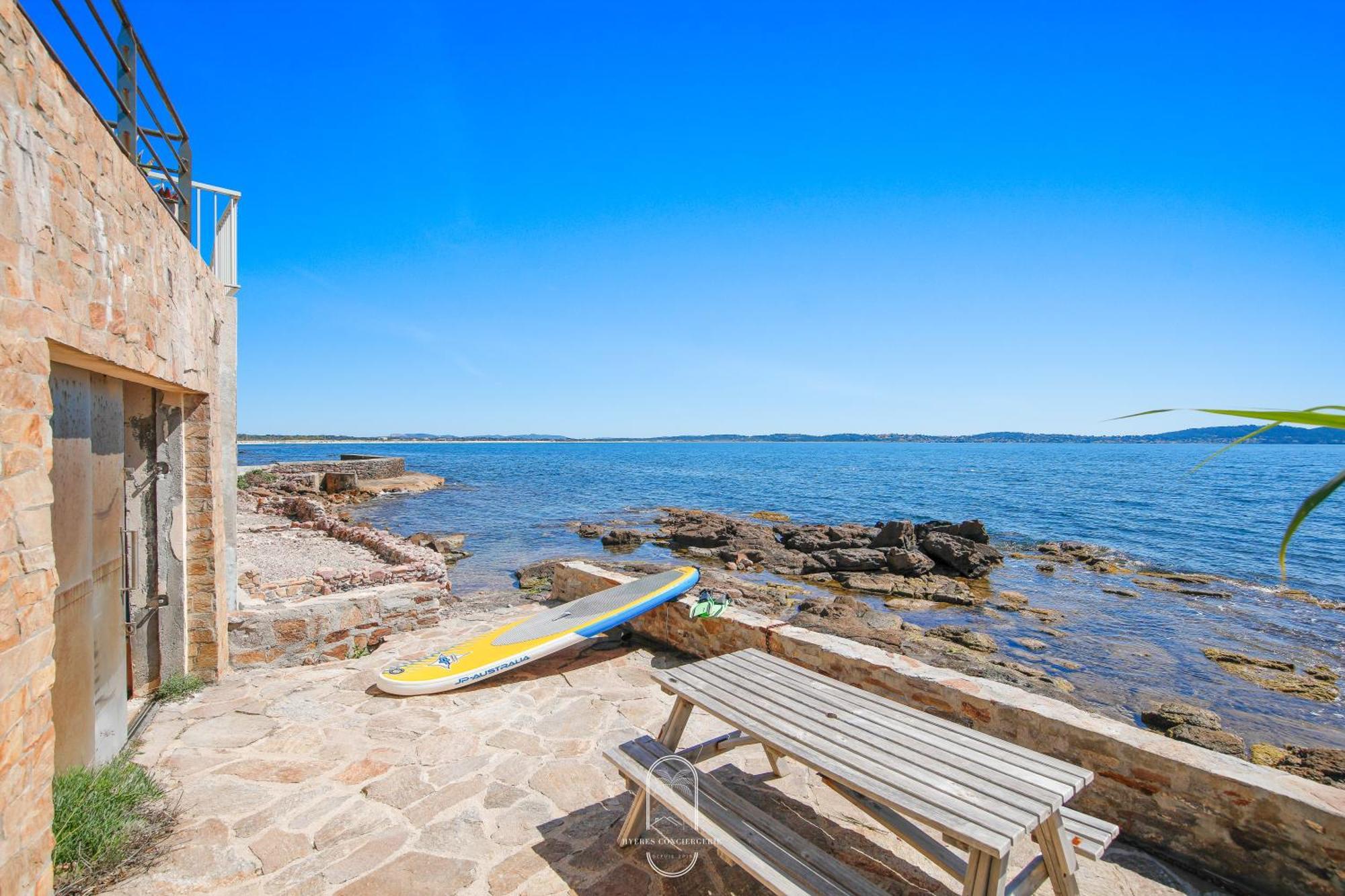 Maison Sur L'Eau-Hyeres-Almanarre-Parkings Clim Wifi By Hc 外观 照片